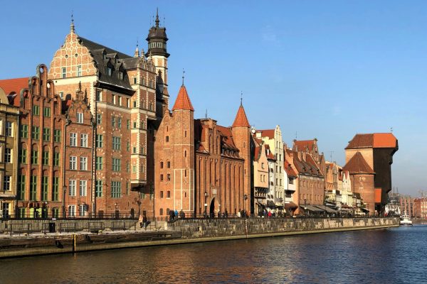 Fallegar Tennur - Tannlæknaþjónusta í Gdansk Póllandi 5